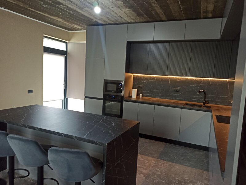 Cernica, Balaceanca, vand sau schimb cu 2-3 cam. + dif., vila individuala