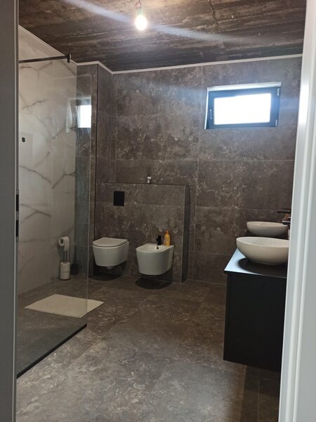 Cernica, Balaceanca, vand sau schimb cu 2-3 cam. + dif., vila individuala