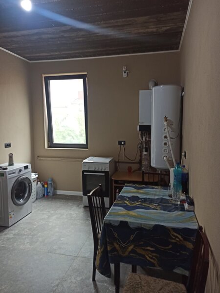 Cernica, Balaceanca, vand sau schimb cu 2-3 cam. + dif., vila individuala