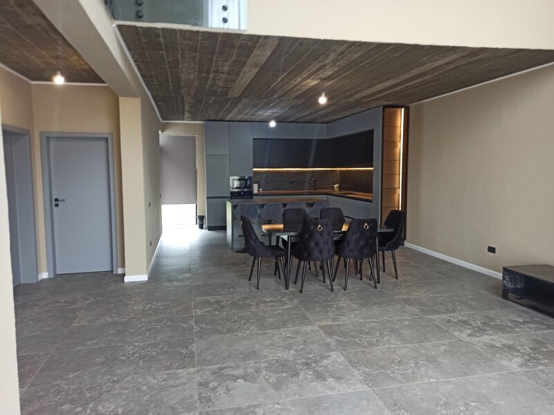 Cernica, Balaceanca, vand sau schimb cu 2-3 cam. + dif., vila individuala